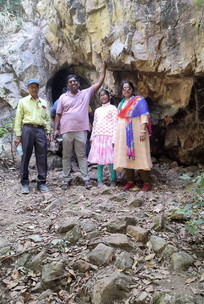 20240309_Navacakra Cave4
